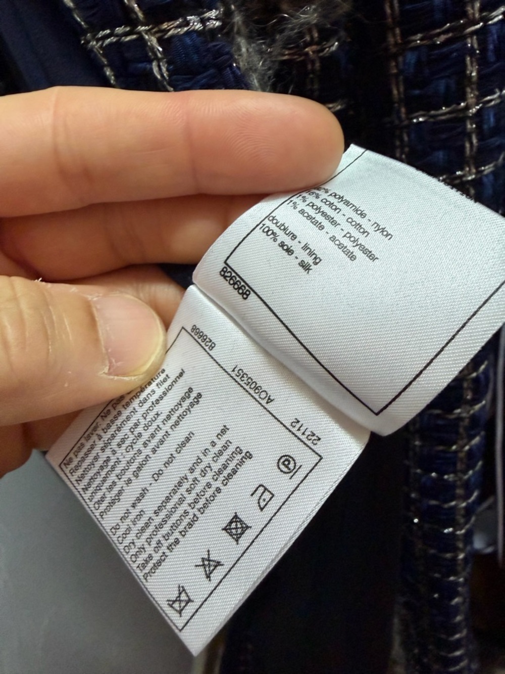 CHANEL Metallic Fantasy Tweed Coat – Navy Blue/Silver (Size 36) - Picture 14 of 15